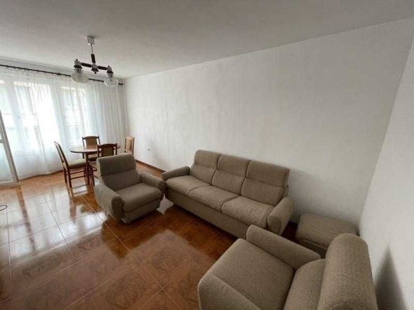 Дава се под наем Многостаен апартамент в Бургас, Център - 110 кв.м за 612 € - Снимка #1