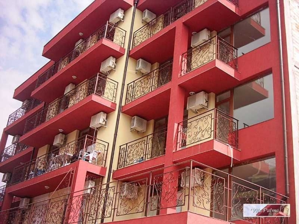 Двустаен апартамент в к.к. Слънчев бряг - 60 кв.м за 638 €/кв.м - Снимка #1