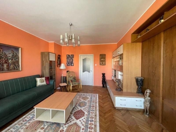Дава се под наем Тристаен апартамент в София, Гео Милев - 100 кв.м за 797.64 € - Снимка #1