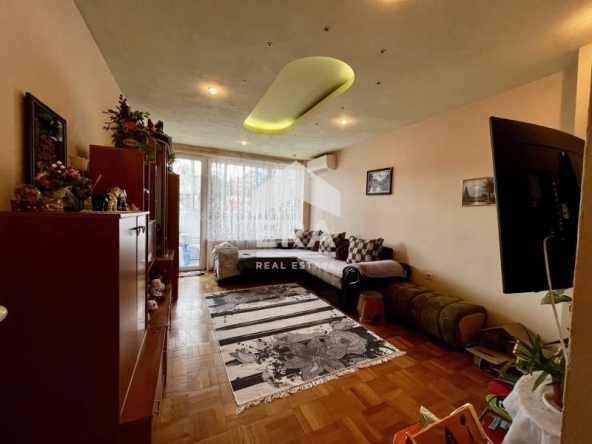 Двустаен апартамент в Варна, Аспарухово - 79 кв.м за 1001 €/кв.м - Снимка #1