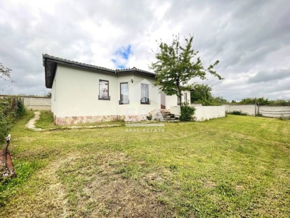 Къща в с. Близнаци, Област Варна - 125 кв.м за 612 €/кв.м - Снимка #1