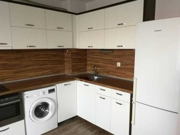 Дава се под наем Двустаен апартамент в Бургас, Славейков - 72 кв.м за 510 € - Снимка #1