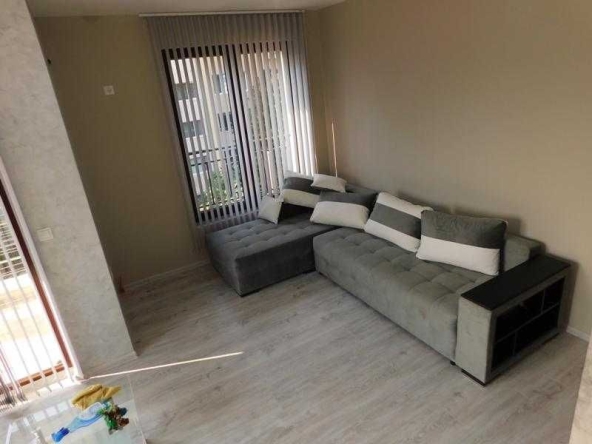 Дава се под наем Двустаен апартамент в Бургас, Изгрев - 78 кв.м за 612 € - Снимка #1