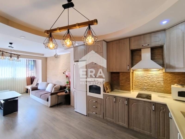 Тристаен апартамент в Кърджали, Възрожденци - 113 кв.м за 632 €/кв.м - Снимка #1