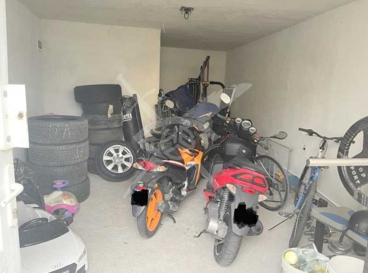 Гараж / Паркомясто в Бургас, Меден рудник - зона А - 29 кв.м за 370 €/кв.м - Снимка #1