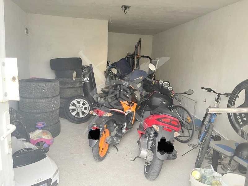 Гараж / Паркомясто в Бургас, Меден рудник - зона А - 29 кв.м за 370 €/кв.м - Снимка #1