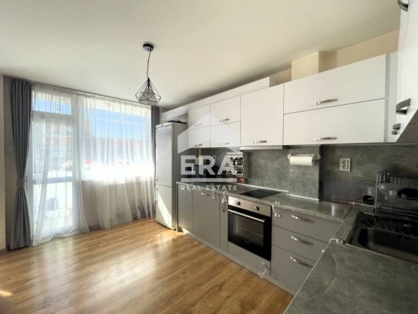 Тристаен апартамент в Кърджали, Център - 100 кв.м за 842 €/кв.м - Снимка #1