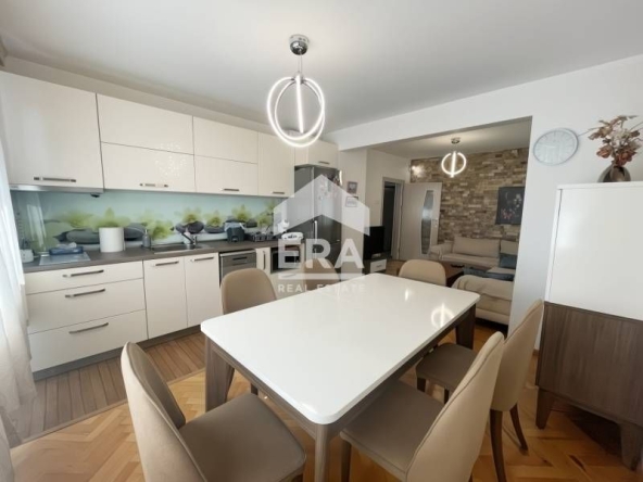 Тристаен апартамент в Кърджали, Център - 128 кв.м за 618 €/кв.м - Снимка #1