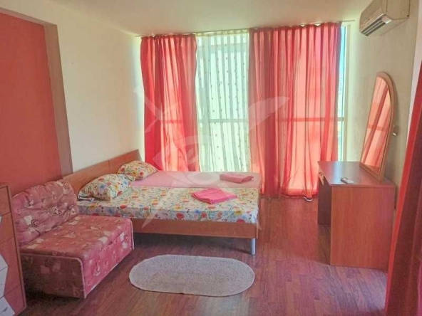 Двустаен апартамент в к.к. Слънчев бряг - 43 кв.м за 1082 €/кв.м - Снимка #1