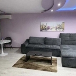 Дава се под наем Тристаен апартамент в Бургас, Възраждане - 100 кв.м за 648.21 € - Снимка #1