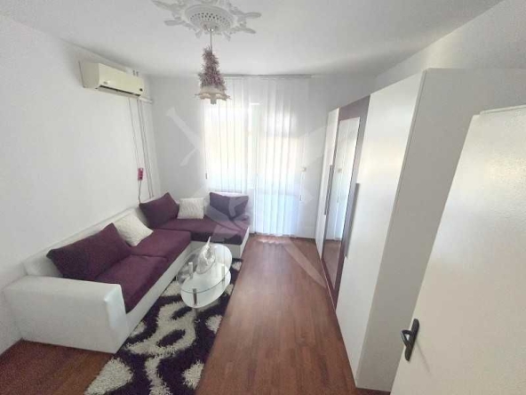 Многостаен апартамент в Бургас, Възраждане - 100 кв.м за 1097 €/кв.м - Снимка #1