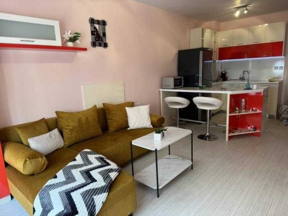 Дава се под наем Двустаен апартамент в Бургас, Център - 70 кв.м за 637.5 € - Снимка #1