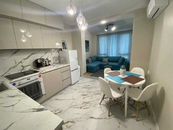 Дава се под наем Двустаен апартамент в Бургас, Сарафово - 50 кв.м за 1020 € - Снимка #1