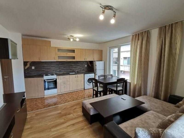 Дава се под наем Двустаен апартамент в Бургас, Лазур - 60 кв.м за 561 € - Снимка #1