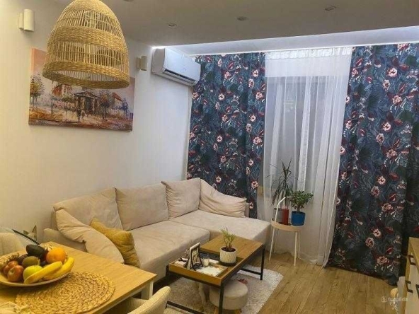 Тристаен апартамент в София, Толстой - 65 кв.м за 2693 €/кв.м - Снимка #1