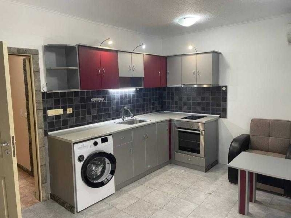 Дава се под наем Двустаен апартамент в Бургас, Лазур - 68 кв.м за 459 € - Снимка #1