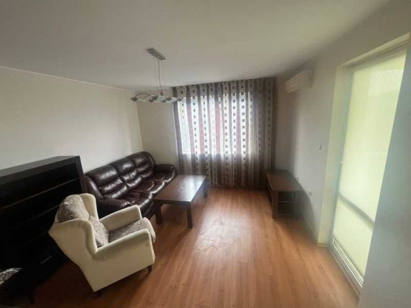 Дава се под наем Тристаен апартамент в София, Витоша - 77 кв.м за 698.19 € - Снимка #1