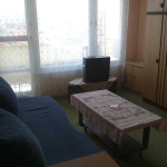 Дава се под наем Едностаен апартамент в Бургас, Меден рудник - зона А - 45 кв.м за 179.52 € - Снимка #1