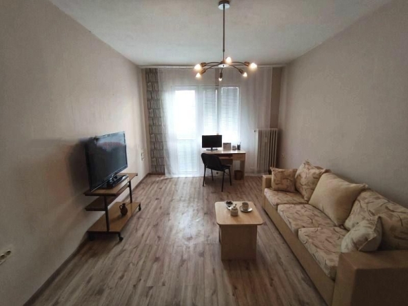 Дава се под наем Двустаен апартамент в София, Център - 70 кв.м за 746.64 € - Снимка #1