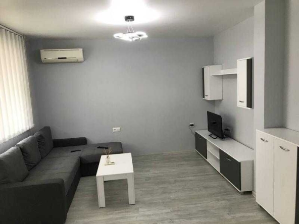 Дава се под наем Двустаен апартамент в Бургас, Лазур - 62 кв.м за 561 € - Снимка #1