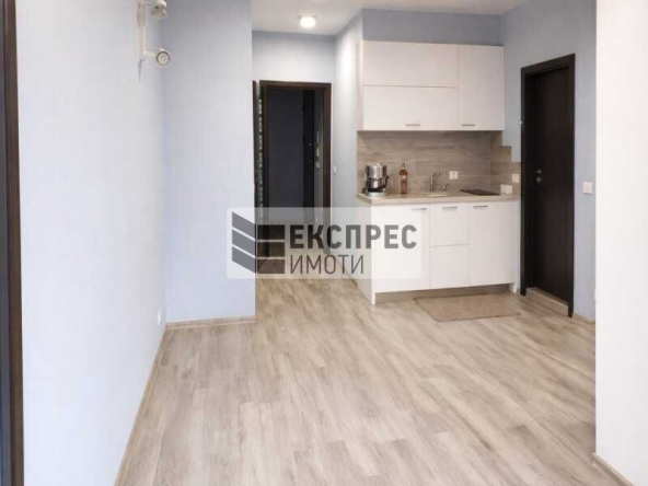 Дава се под наем Офис в Варна, Център - 35 кв.м за 298.86 € - Снимка #1