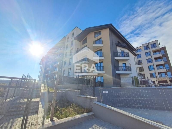 Тристаен апартамент в Варна, Виница - 128 кв.м за 967 €/кв.м - Снимка #1