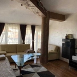Дава се под наем Тристаен апартамент в Бургас, Център - 88 кв.м за 612 € - Снимка #1