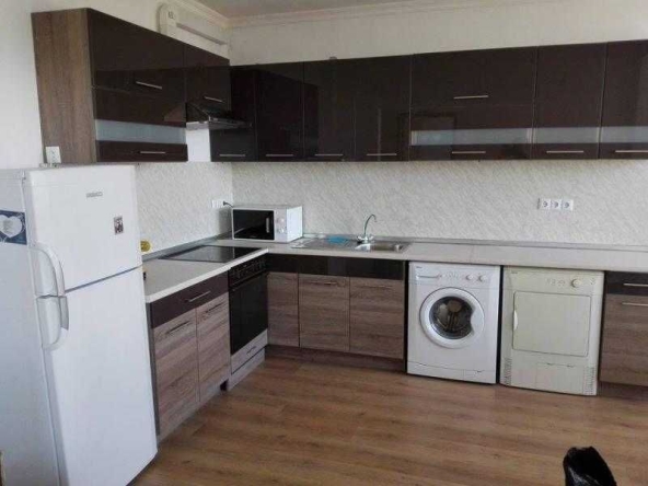 Дава се под наем Двустаен апартамент в Бургас, Възраждане - 82 кв.м за 561 € - Снимка #1