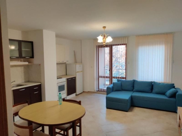 Дава се под наем Двустаен апартамент в София, Надежда 2 - 65 кв.м за 597.21 € - Снимка #1