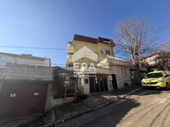 Къща в Варна, Виница - 284 кв.м за 916 €/кв.м - Снимка #1