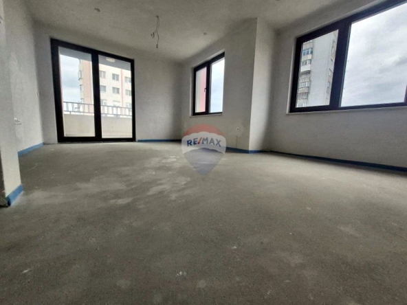 Двустаен апартамент в Варна, Младост 2 - 65 кв.м за 1192 €/кв.м - Снимка #1