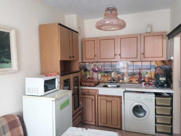 Дава се под наем Двустаен апартамент в Бургас, Център - 61 кв.м за 408 € - Снимка #1