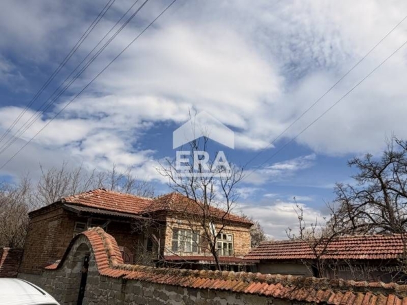 Къща в с. Аврен, Област Варна - 1340 кв.м за 27 €/кв.м - Снимка #1