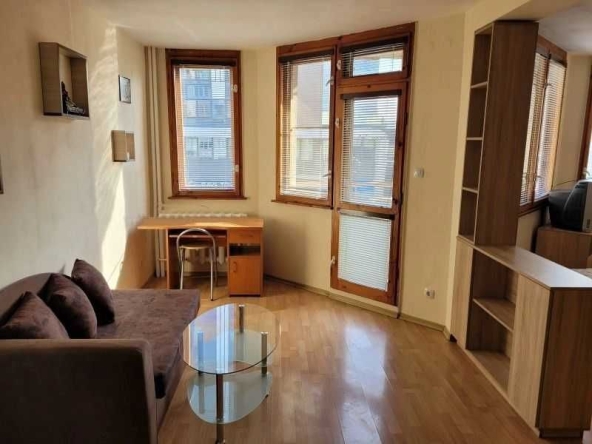 Дава се под наем Едностаен апартамент в София, Младост 1 - 50 кв.м за 578.34 € - Снимка #1