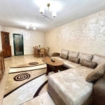 Дава се под наем Двустаен апартамент в Бургас, Център - 77 кв.м за 663 € - Снимка #1