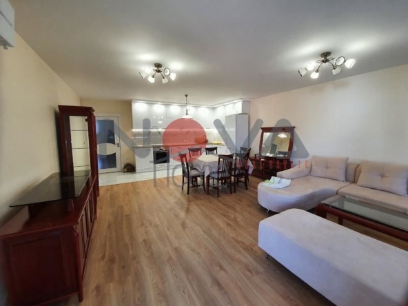 Тристаен апартамент в Варна, Операта - 145 кв.м за 2318 €/кв.м - Снимка #1