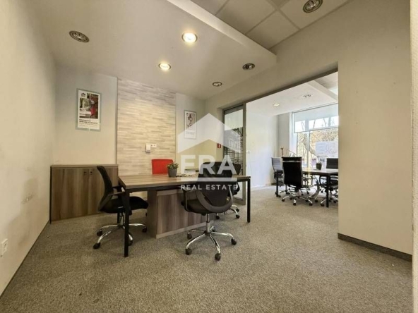 Дава се под наем Офис в София, Център - 97 кв.м за 1585.59 € - Снимка #1