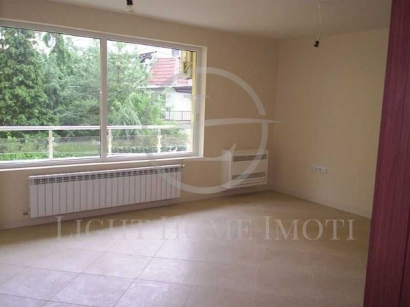 Магазин в Пловдив, Кършияка - 220 кв.м за 730 €/кв.м - Снимка #1