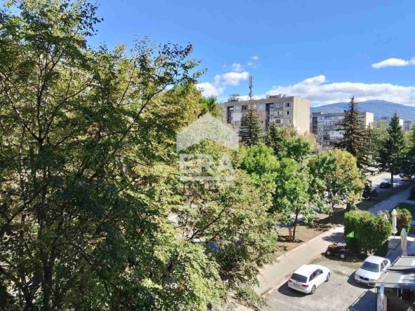 Тристаен апартамент в Перник, Изток - 84 кв.м за 577 €/кв.м - Снимка #1