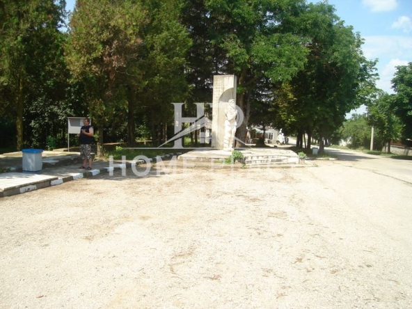 Парцел в с. Левски, Област Варна - 900 кв.м за 21 €/кв.м - Снимка #1