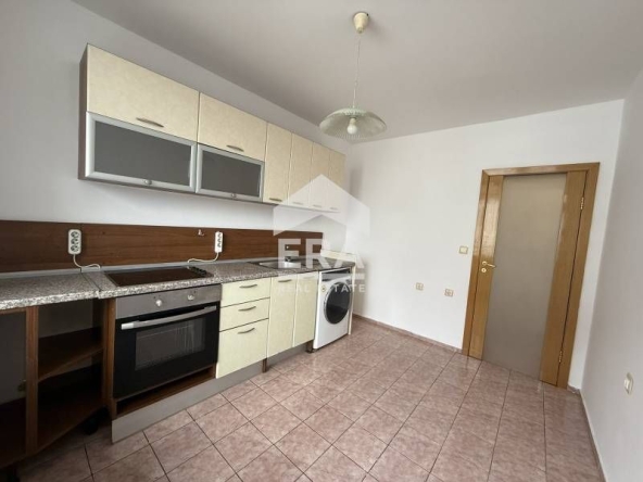 Четиристаен апартамент в Русе, Възраждане - 130 кв.м за 687 €/кв.м - Снимка #1