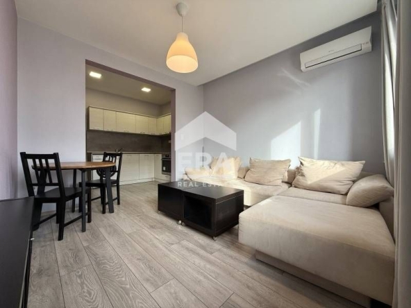 Дава се под наем Двустаен апартамент в София, Център - 40 кв.м за 648.21 € - Снимка #1