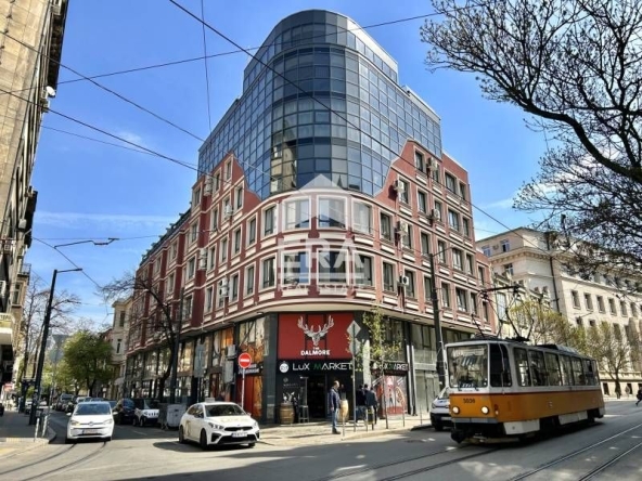 Дава се под наем Магазин в София, Център - 40 кв.м за 997.05 € - Снимка #1