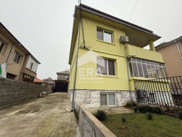 Къща в Русе, Дружба 2 - 212 кв.м за 397 €/кв.м - Снимка #1