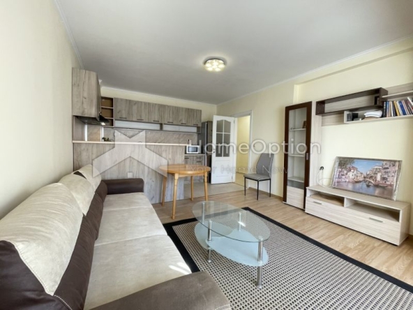 Тристаен апартамент в Несебър - 87 кв.м за 908 €/кв.м - Снимка #1