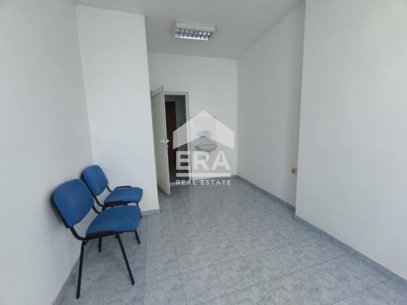 Дава се под наем Офис в Хасково, Дружба 1 - 33 кв.м за 159.12 € - Снимка #1