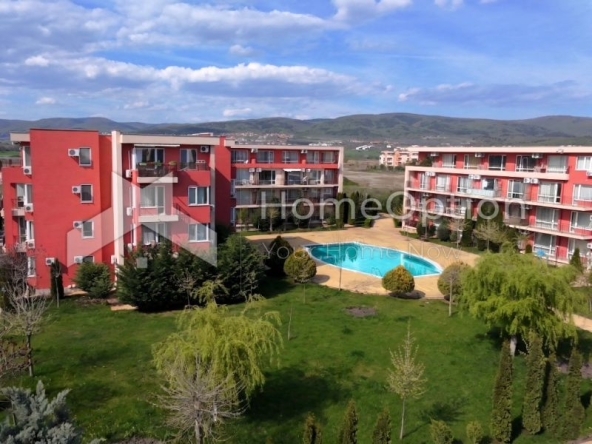Тристаен апартамент в к.к. Слънчев бряг - 64 кв.м за 677 €/кв.м - Снимка #1
