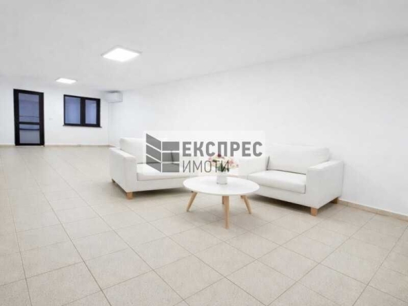 Дава се под наем Офис в Варна, Център - 65 кв.м за 887.4 € - Снимка #1