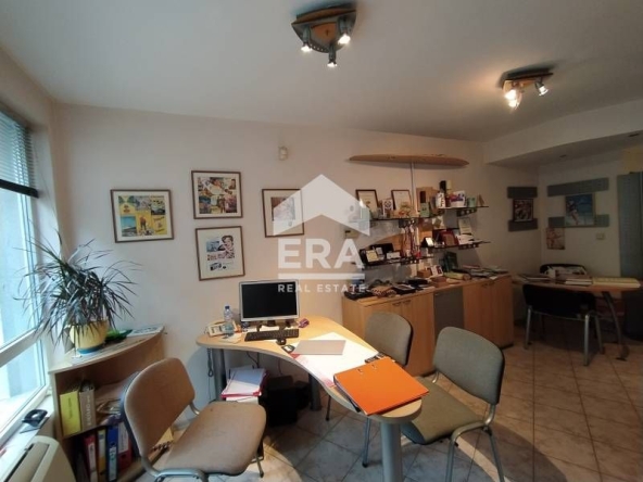Дава се под наем Офис в Варна, Генералите - 82 кв.м за 613 € - Снимка #1