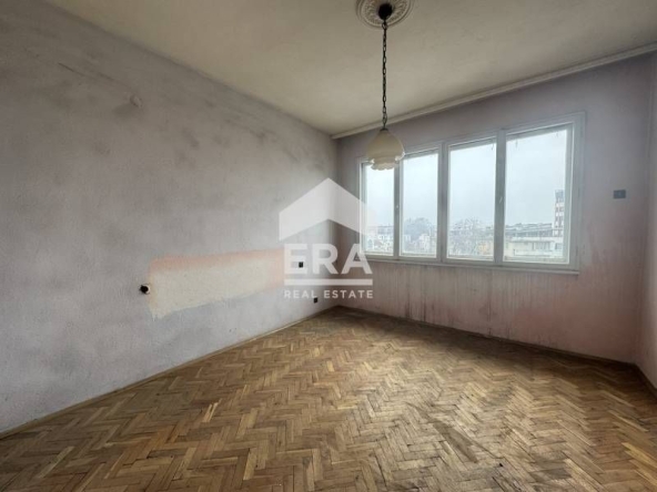 Тристаен апартамент в Силистра, Център - 96 кв.м за 399 €/кв.м - Снимка #1